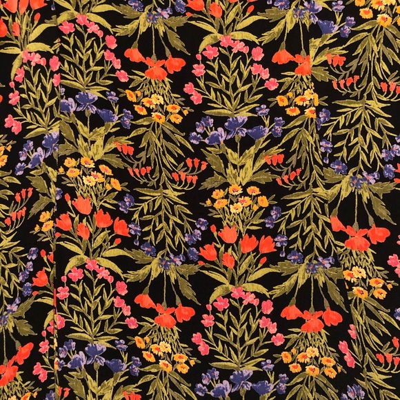 BEAUTIFUL floral, long sleeve, mini-dress! - Picture 2 of 3